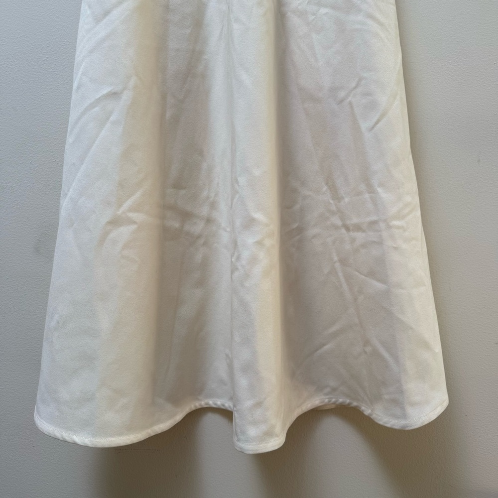 MEL Ivory Classic Dress - Picture 8 of 13
